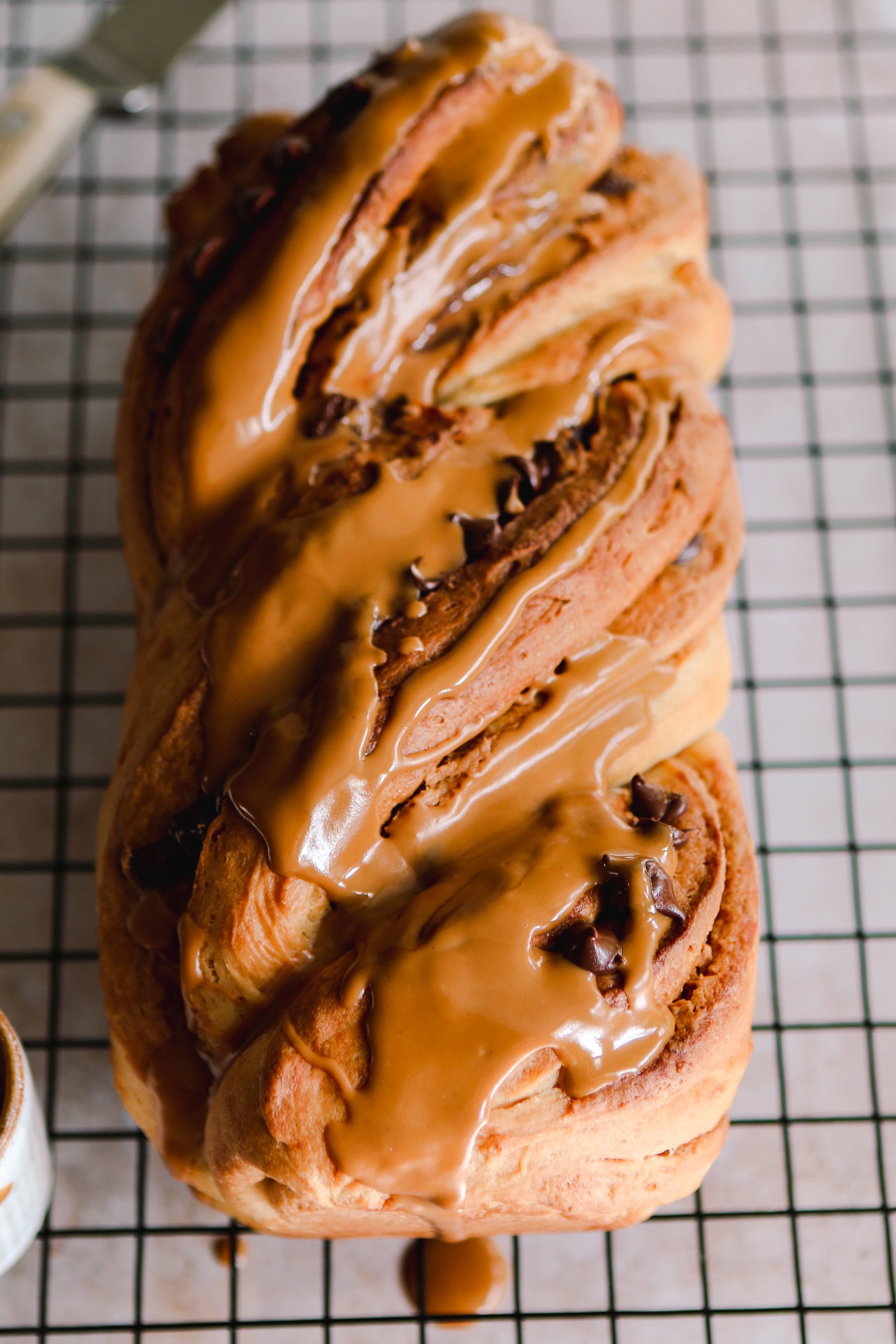 chocolate & cinnamon babka vegan