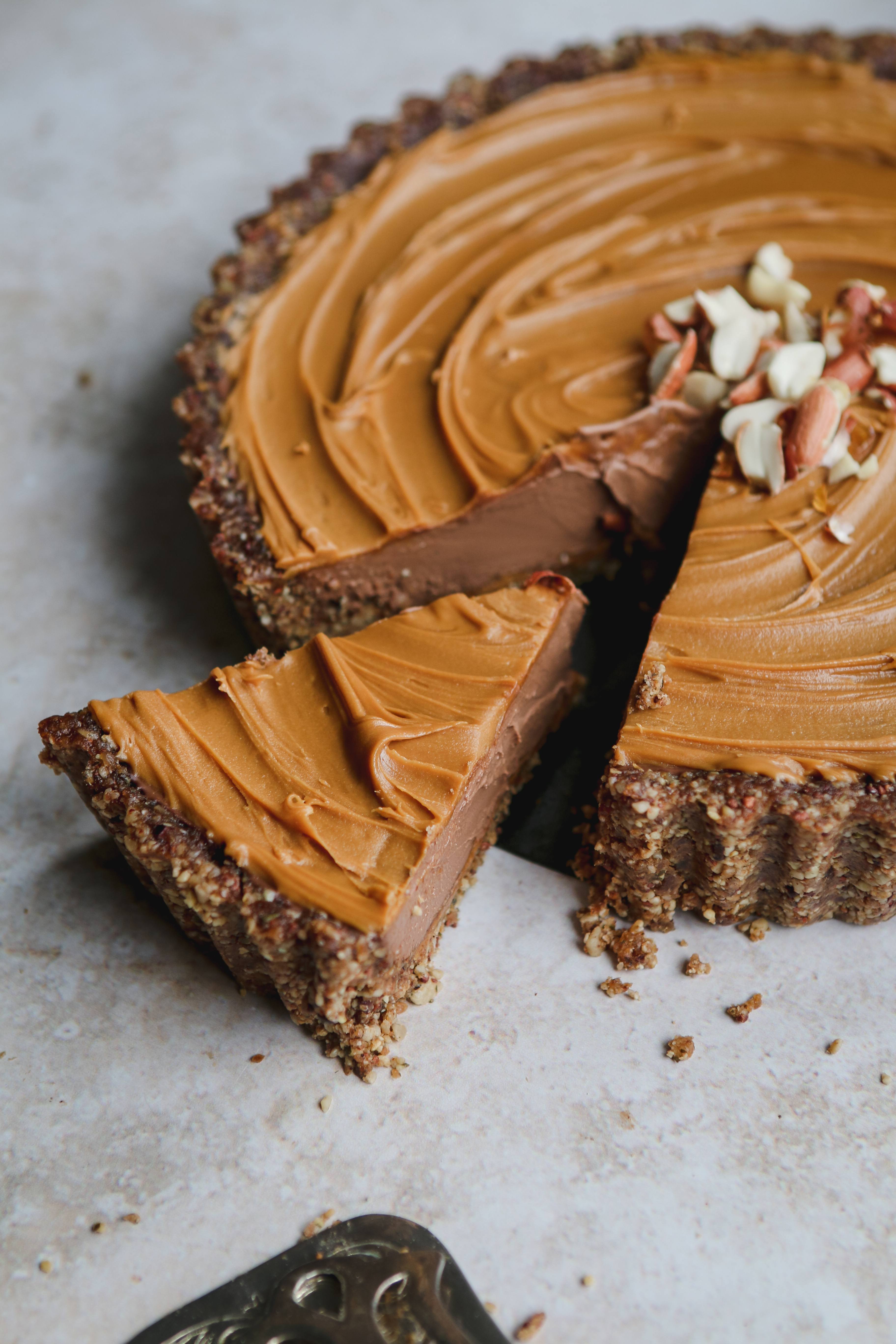 vegan peanut butter chocolate tart