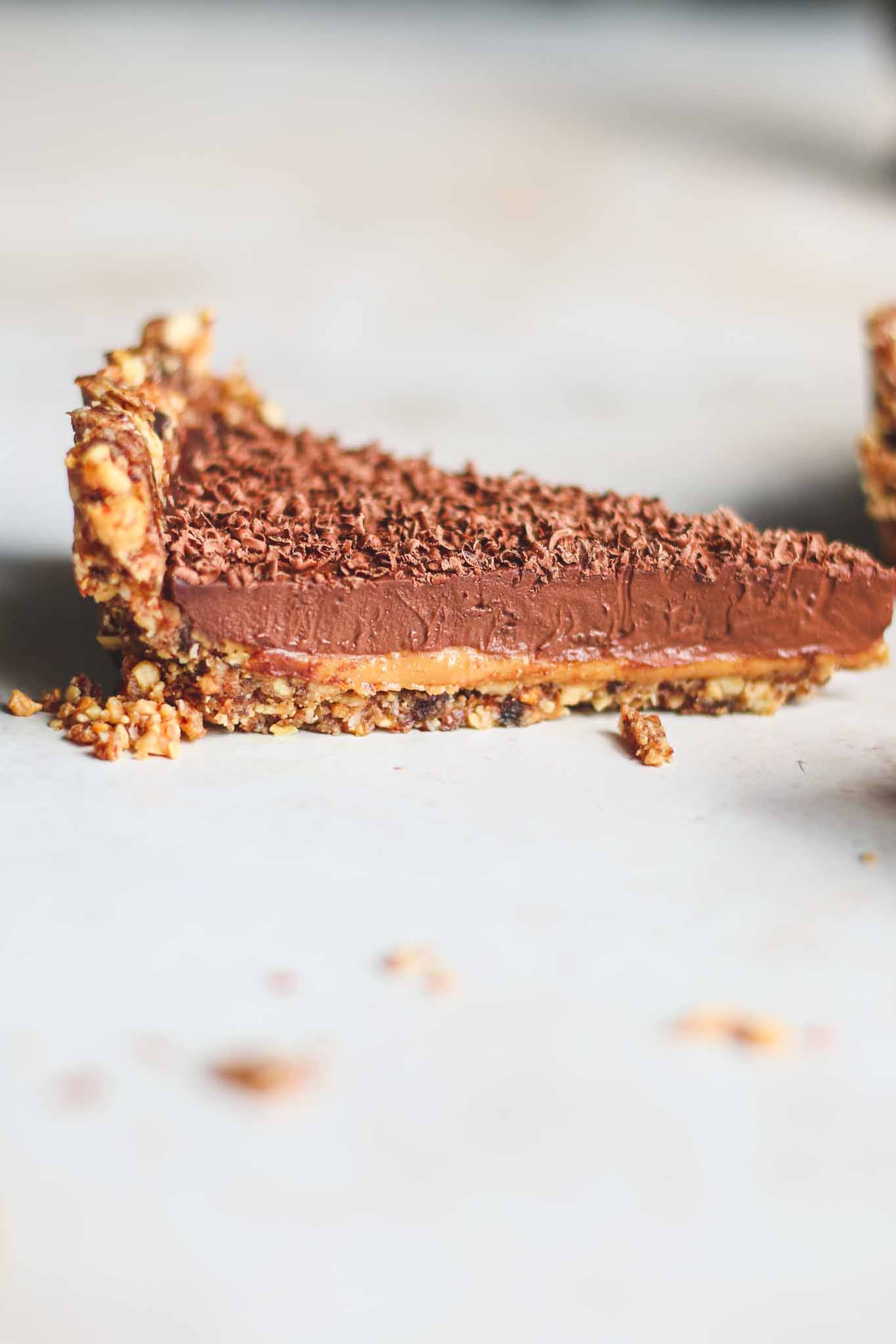 easy vegan chocolate peanut butter tart