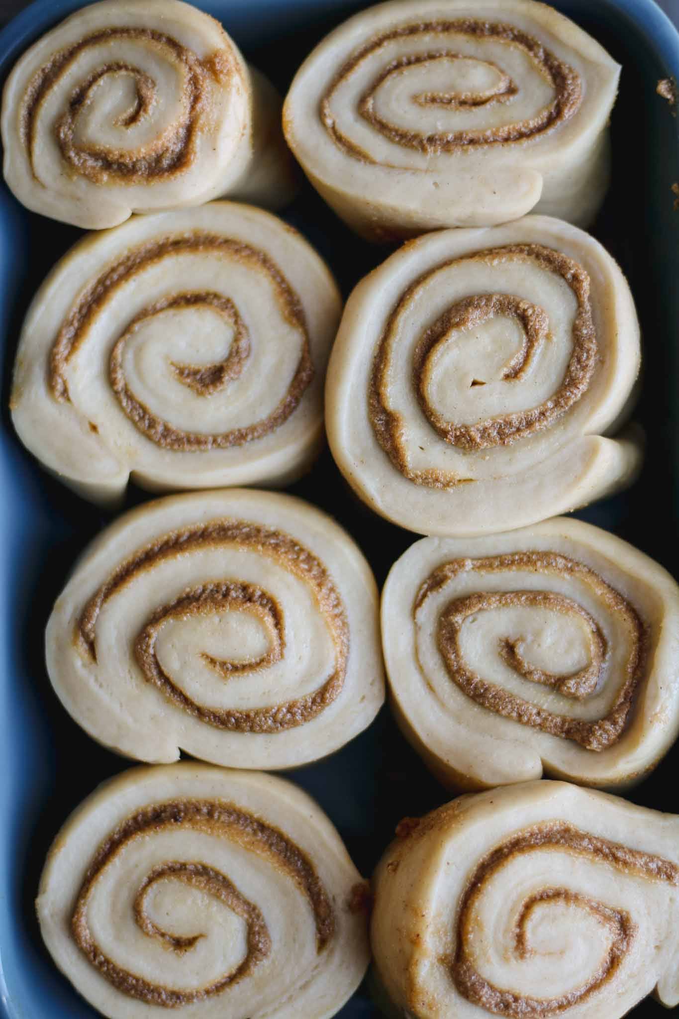 tahini and date cinnamon buns