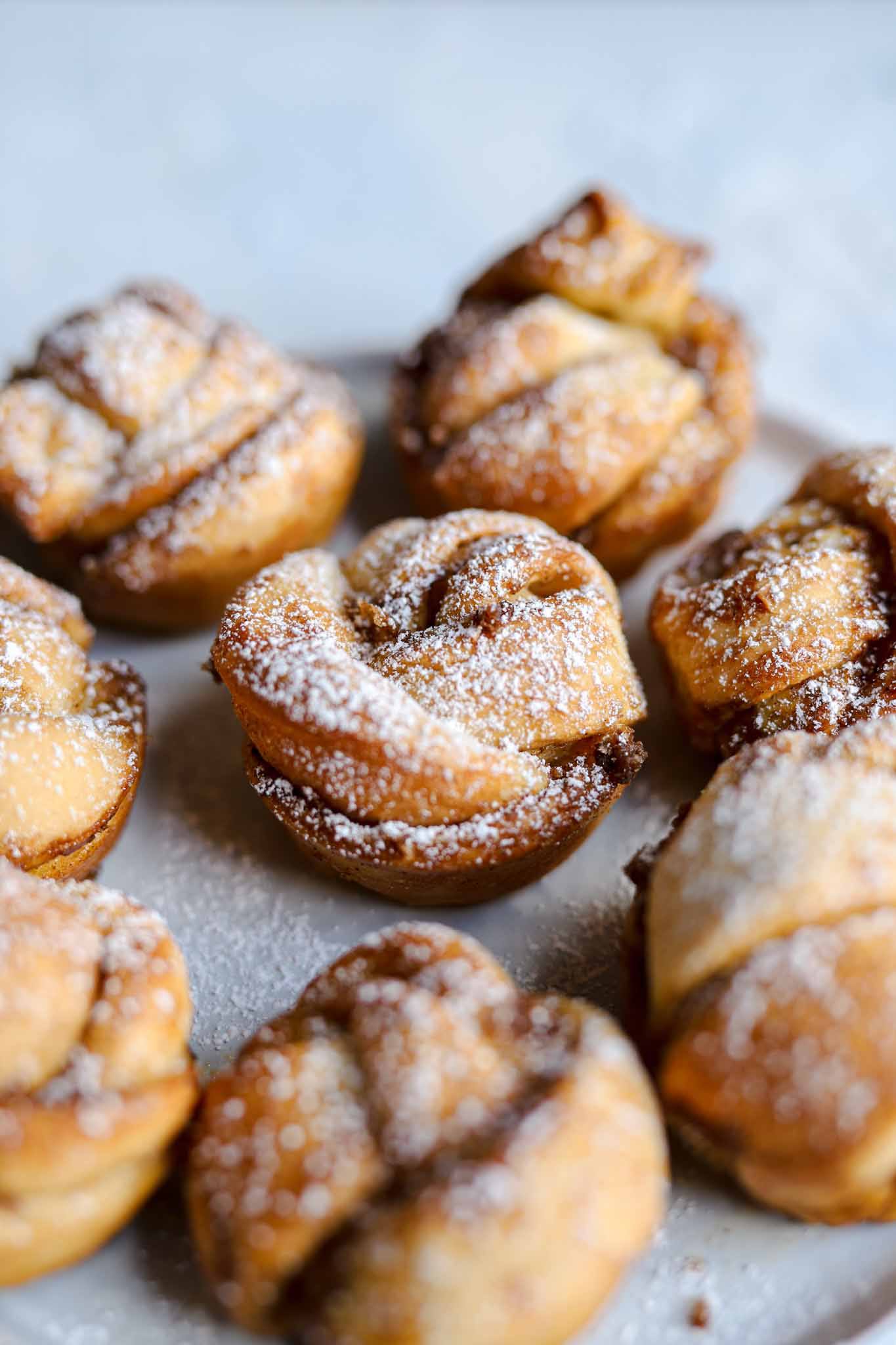 cinnamon bun knot recipe vegan