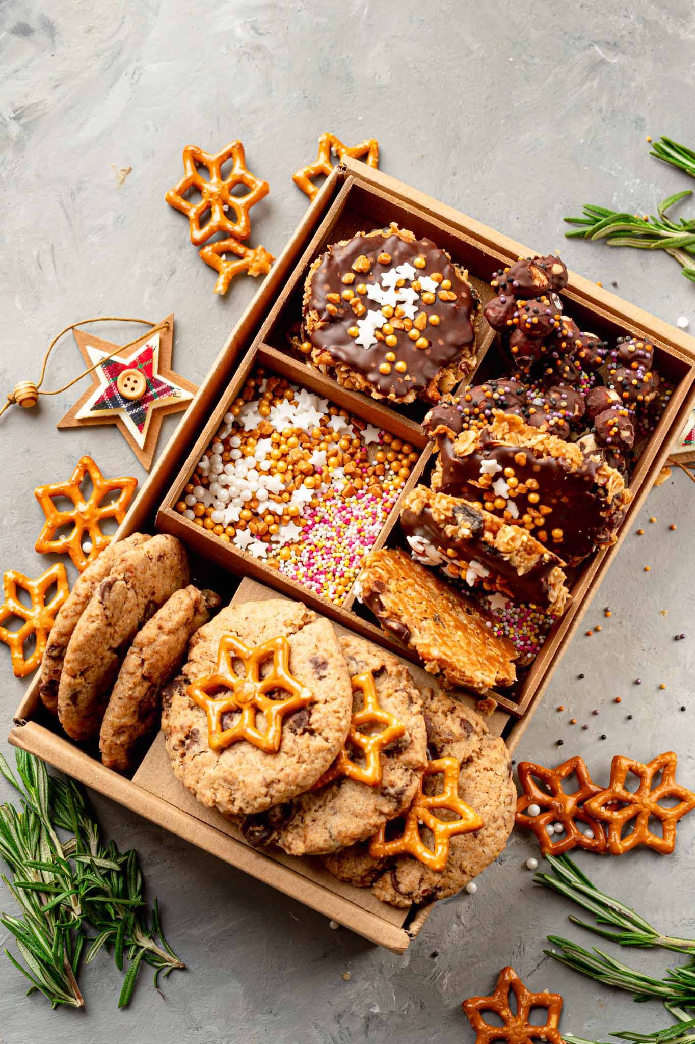 christmas biscuit box
