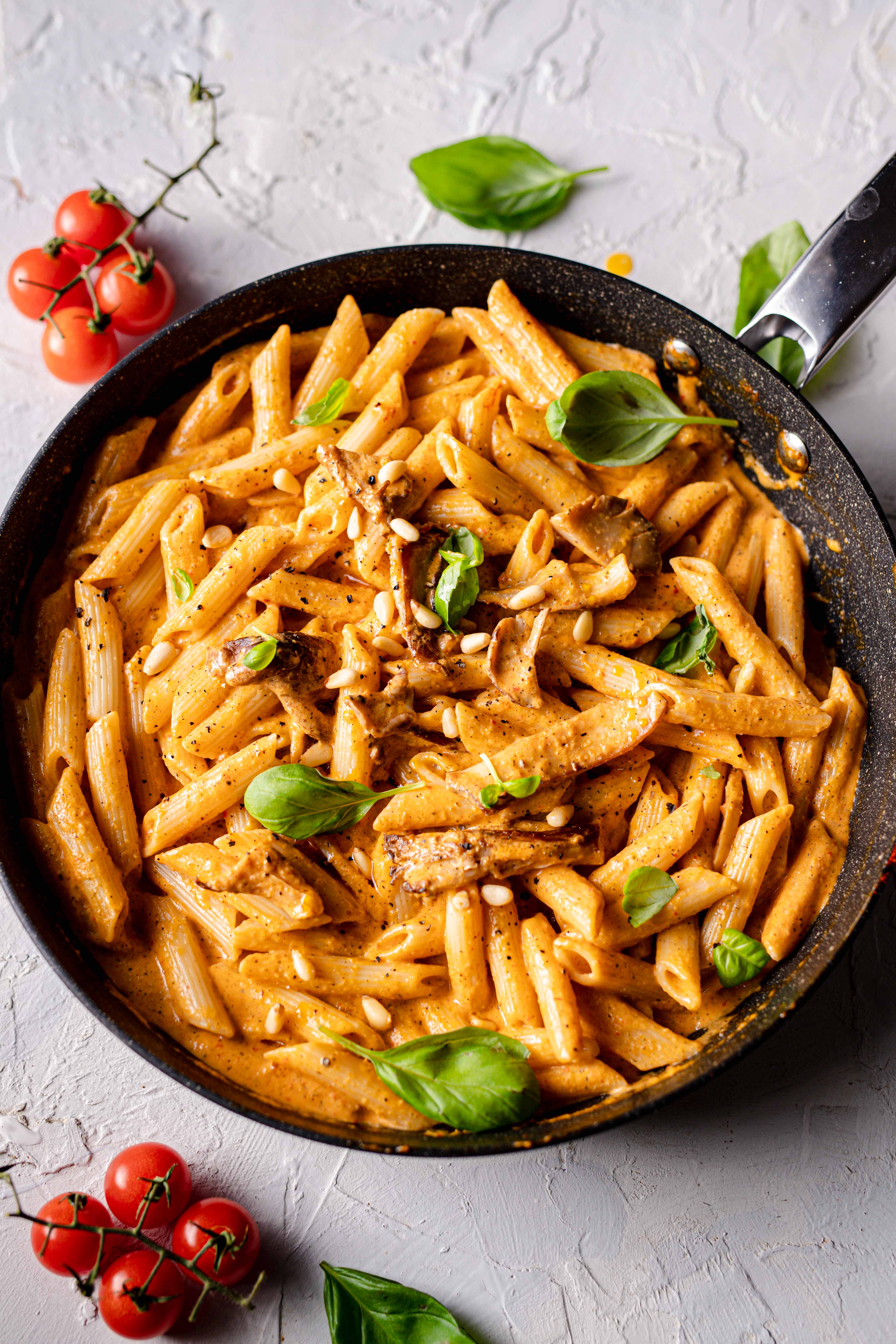 12 Minute Roasted Pepper & Wild Mushroom Pasta - Lucy & Lentils