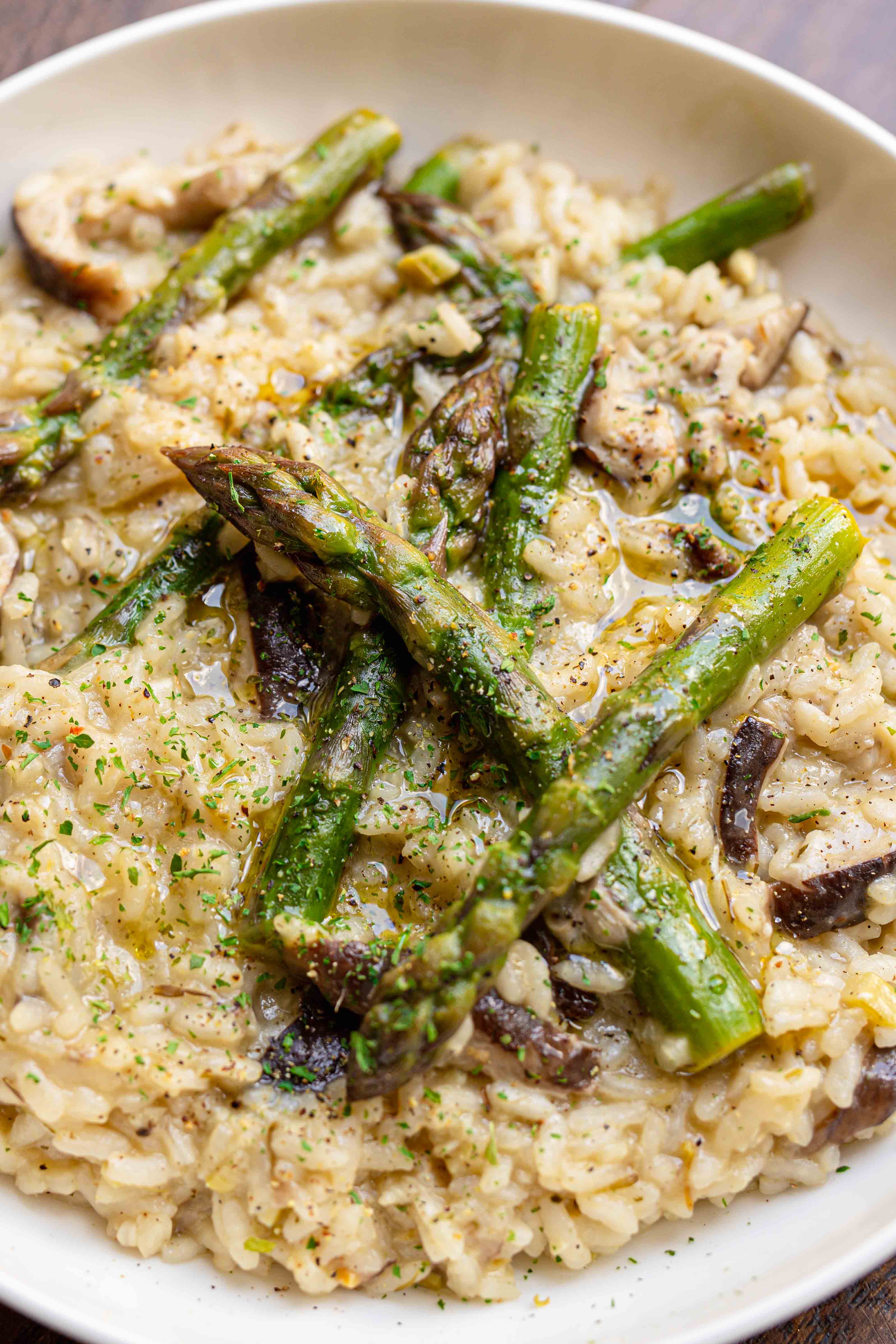 asparagus and shiitake vegan risotto