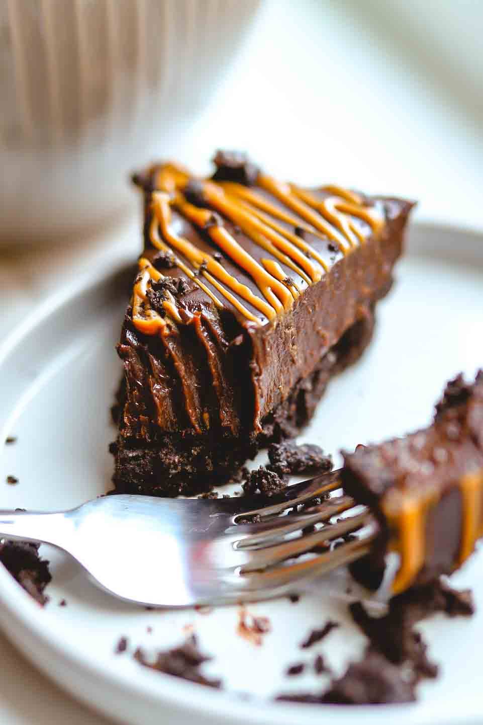 5 ingredient chocoalte tart slice