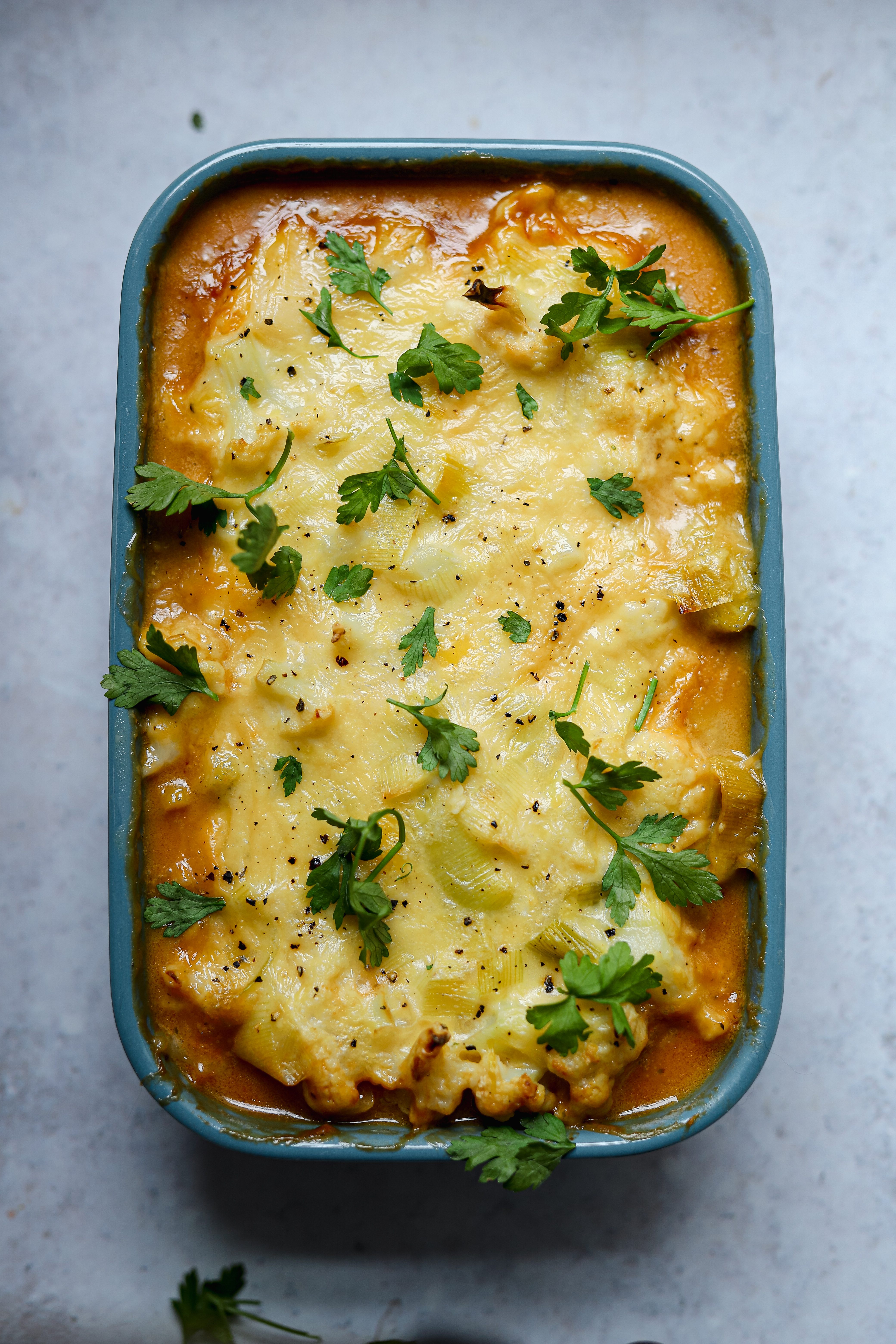 vegan cottage pie leek and cauliflower cheese