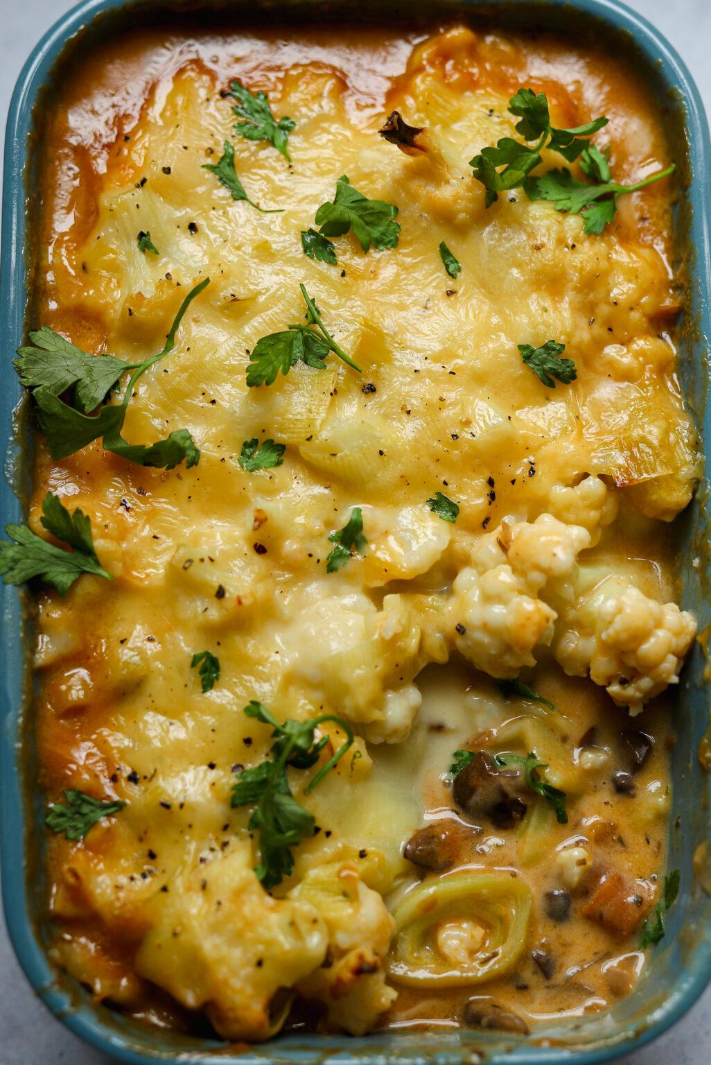 cottage-pie-with-leek-cauliflower-cheese-lucy-lentils