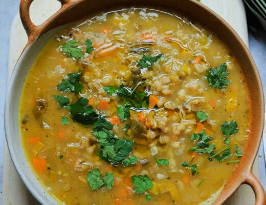 pearl barley vegan soup with leeks