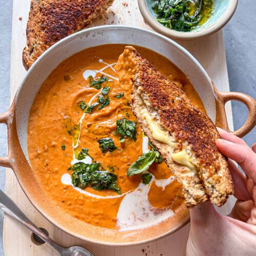 roasted tomato and garlic vegan soup