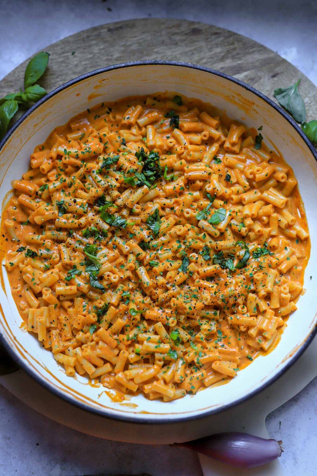 Smoked Garlic Roasted Pepper Pasta - Lucy & Lentils