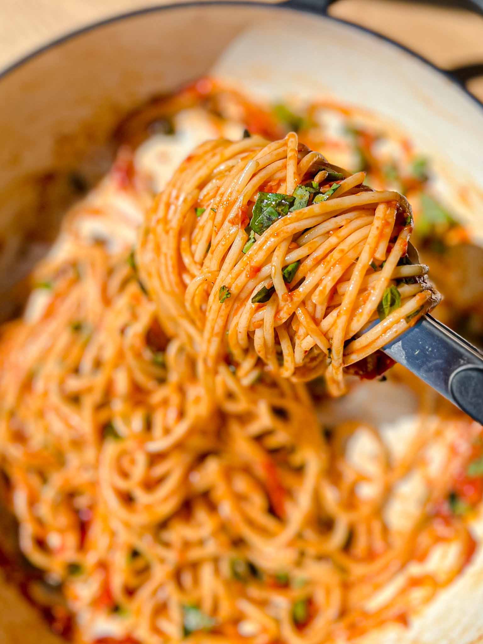 roasted tomato and garlic pasta vegan recipe